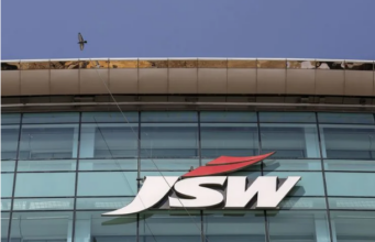 Индийская компания JSW предупреждает о задержке запуска первого автомобиля из-за лицензии на детали из Китая, следует из письма